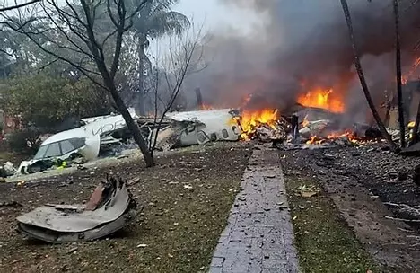 Vinhedo:  moradores contam desespero de avião caindo